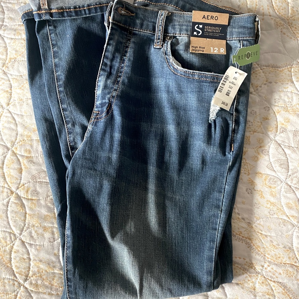 Aero High Rise Jegging - Picture 3 of 5